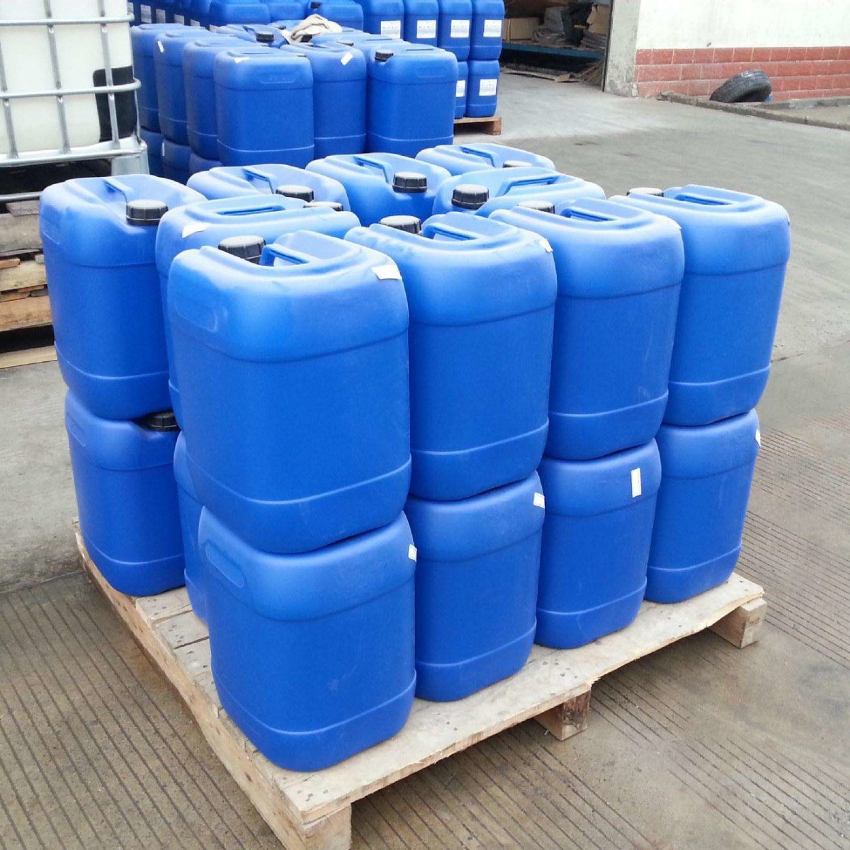 Liquid Caustic Soda Lye 32% / Sodium Hydroxide Lye 32% - Image 5